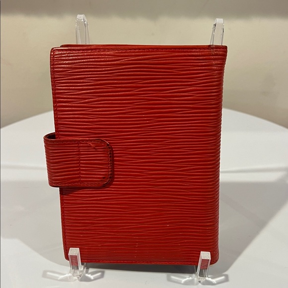 Fendi Red Leather Agenda with COA - has some marks - Picture 4 of 13
